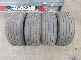 225/50 R17 Falken