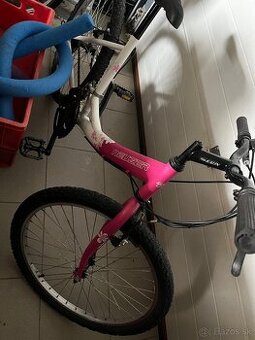 Dievčenský bicykel