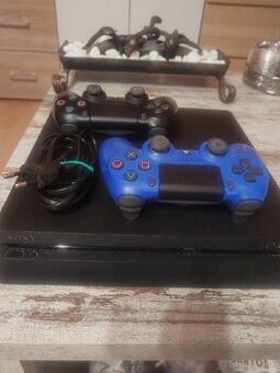 PS 4 slim