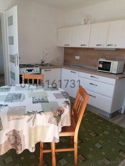 1-izbový zariadený apartmán pod Hrádkom