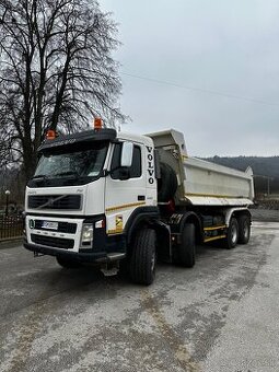 Sklápač 8x6 VOLVO FM 440