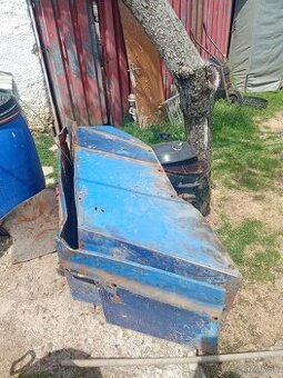 Predam predné a zadné blatníky Zetor 6945