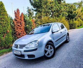Volkswagen Golf 5 1.9TDI 77kw 263 000km kupené v SR