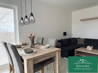 Na predaj 4 izbový priestranný a svetlý rodinný dom vo Veľký - 1