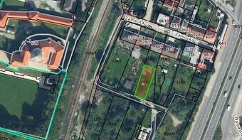 Budatín - rovinatý pozemok (záhrada) o výmere 439 m2