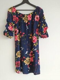 NOVÉ Voľné kvetované šaty