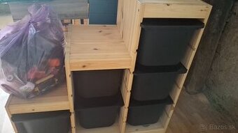 Ikea police a boxami