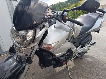 Suzuki GSR 600