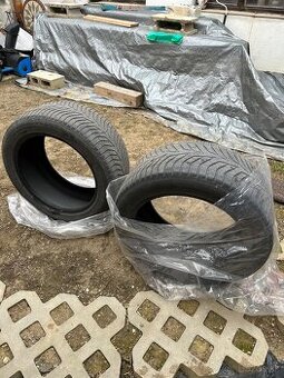 285/45 r19 Yokohama zimne 4-5mm