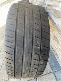 Letne pneumatiky dvojrozmer 285/35 r21 a 245/35 r21