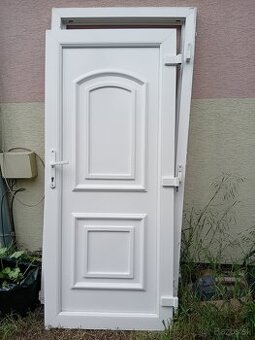 Predaj vchodových dverí