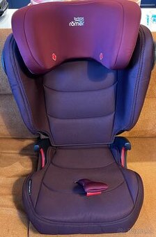 Predám autosedačku Britax Römer Kidfix III M