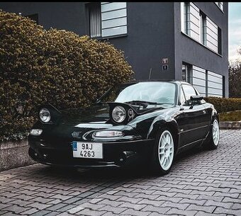 Mazda MX-5 NA Miata 1.6 85kw