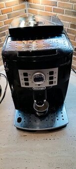 Predám plne automatizovaný kávovar DeLonghi Magnifica S