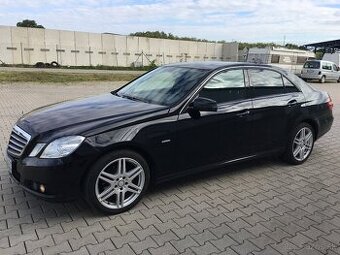 Mercedes-Benz E trieda Sedan 200CDi BlueEfficiency