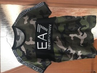 EMPORIO ARMANI maskackove/pánske tricko L