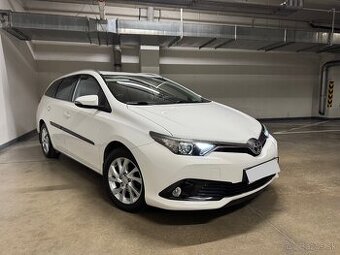 Toyota Auris combi 1.6 97kW, 2016, SK auto,96000km
