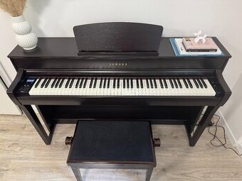 Piano/Klavír Yamaha Clavinova CLP735