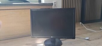 Monitor LG Flatron W2242S