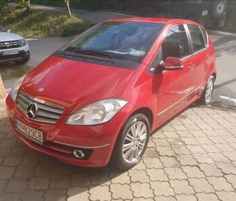 Mercedes-Benz A trieda 180 CDI Elegance Autotronic