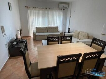 Sarandë - novozariadený apartmán v tesnej blízkosti mora