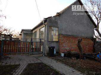 Slnečné dva domy na jednom pozemku, 130 m2, garáž, Kozárovc
