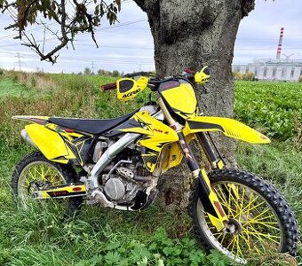 Suzuki rmz 250 - 1