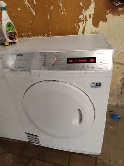 Susicka AEG 8 kg