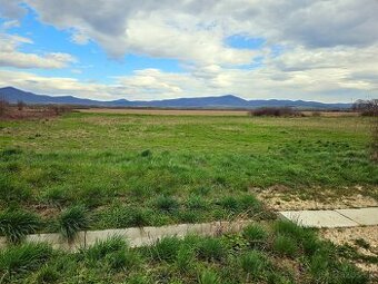 Stavebný pozemok 1045m² a 1060m², Novajidrány, Maďarsko