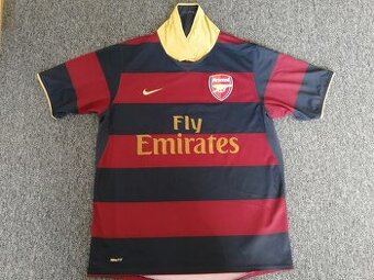 Futbalové dresy veľkosť M (rôzne tímy)