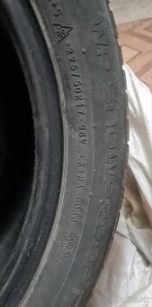 Zimné pneu 225/50 R17 98V run- flat, extra load