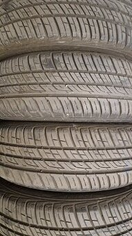 Predám 4ks pekné letné 175/65r14-82T Barum