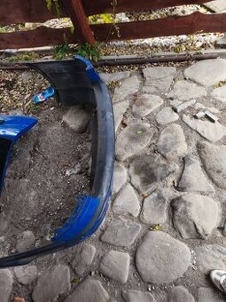 Predám zadný nárazník +ľavé zadné svetlo.