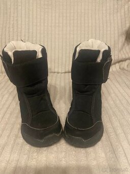 Čierne detské snehule