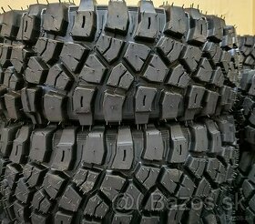 215/65 R16 , 225/70 R15 KM2 - 1