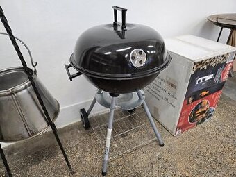 Záhradný gril, kotlík, platňa na grilovanie, záhradný krb