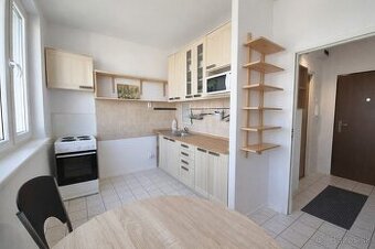 1 izbový byt, Petržalka -električka, jazero, výhodná investí