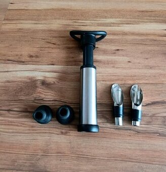 Zátky na fľašu + vákuová pumpa