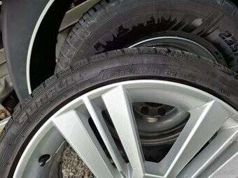 Predam  sadu zimne pneu 225 40 r18