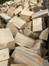 Palivové drevo štiepané rezané