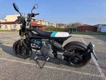 Elektrický motocykel BMW CE02