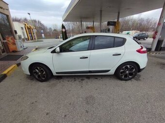 Kúpim vodičovú prednú Sedačku Renault Megane 2009