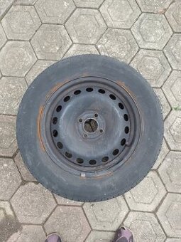 Predám pneumatiku 195/65 R15