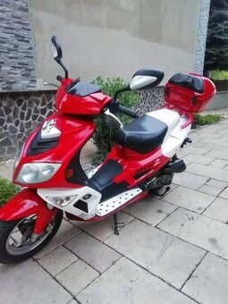 Peugeot 50cc vo vynikajúcom stave, málo km