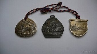 Turistické kovové známky -prívesky