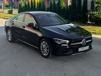 Mercedes-Benz CLA Kupé 180 A/T