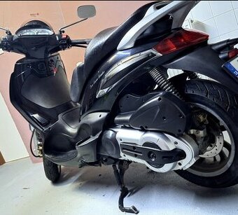 Piaggio Beverly 500