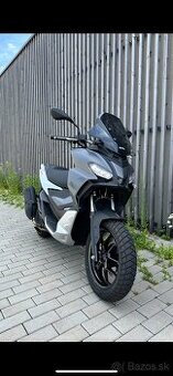 Predám Aprilia sr gt 125