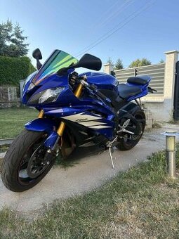 Yamaha R6