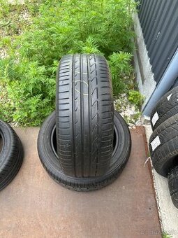 235/50 R18